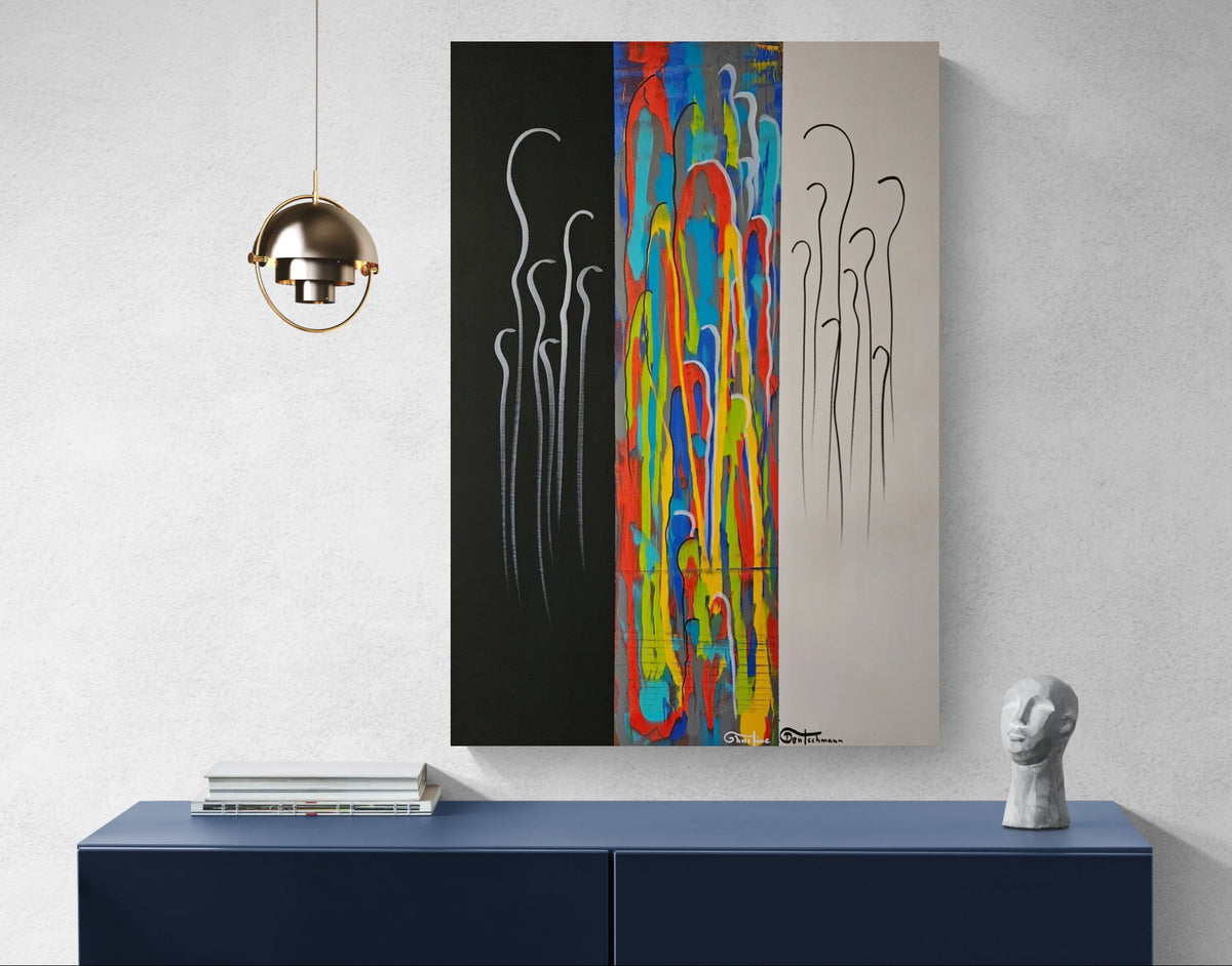 Die Essenz des Seins, abstraktes Gemälde, hängt über einem blauen Sideboard